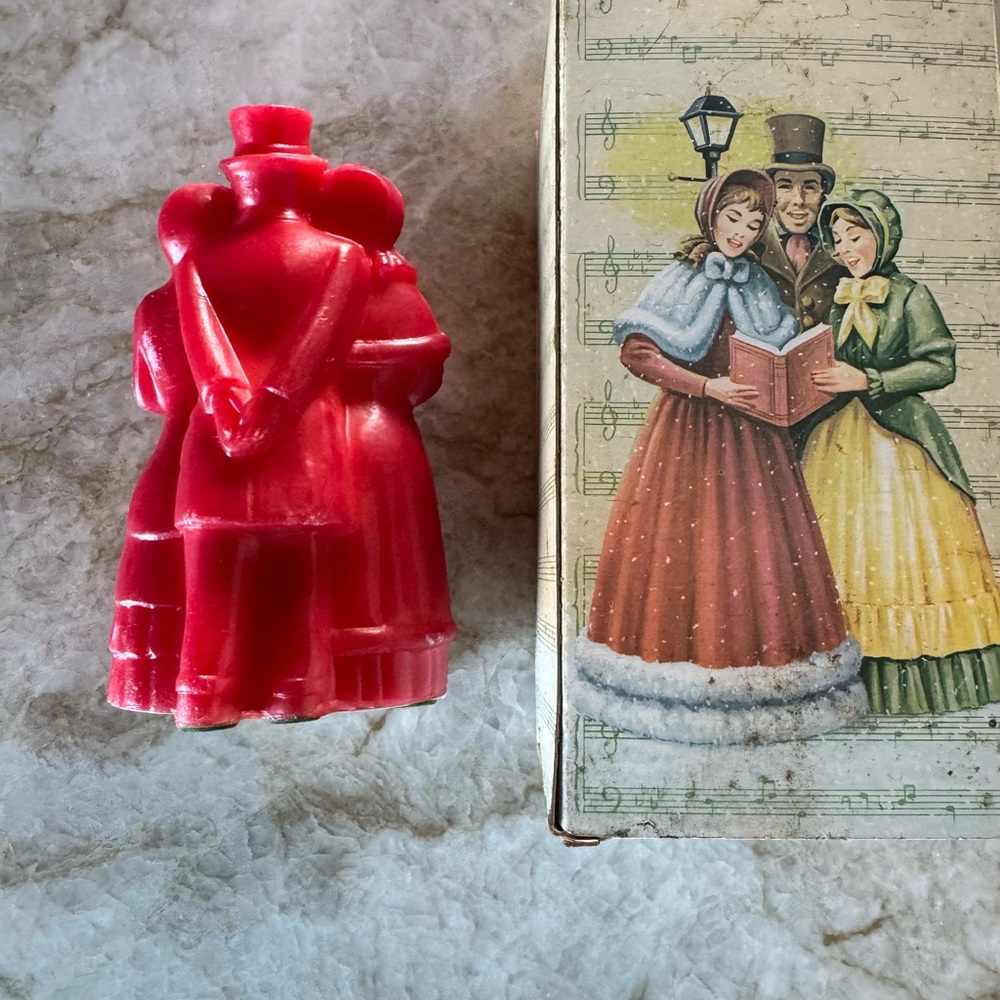 Vintage Avon Red Pomander Wax Christmas Carolers - Picture 7 of 10